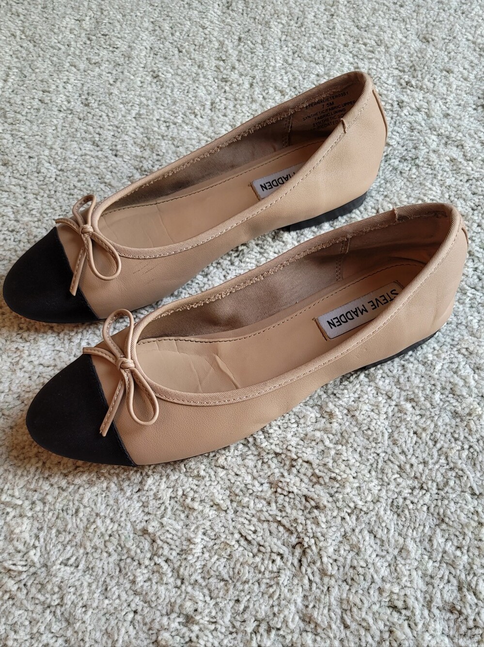 Steve Madden Beige and Black Bow-Tip Ballet Flats